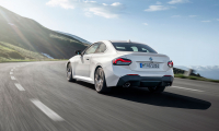 BMW 2 Series Coupe photo