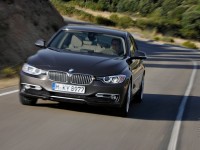 BMW 3 Series 2011 photo