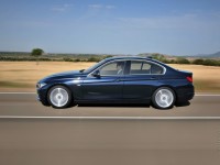 BMW 3 Series 2011 photo