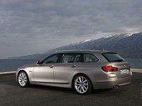 BMW 5 Series Touring F10 photo