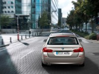 BMW 5 Series Touring F10 photo