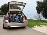 BMW 5 Series Touring F10 photo