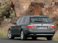 BMW 5 Series Touring E60 photo