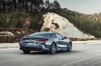 BMW 8 Series photo