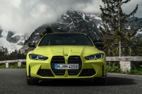 BMW M4 photo