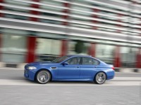 BMW M5 2011 photo