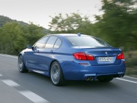 BMW M5 2011 photo