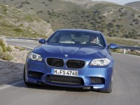 BMW M5 2011 photo