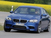 BMW M5 2011 photo