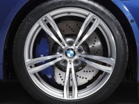 BMW M5 2011 photo