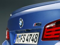 BMW M5 2011 photo