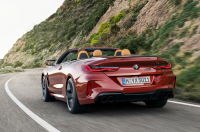 BMW M8 Cabrio photo