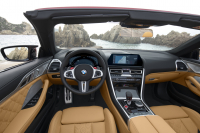 BMW M8 Cabrio photo