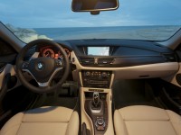 BMW X1 2012 photo
