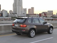 BMW X5 2010 photo