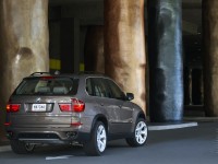 BMW X5 2010 photo