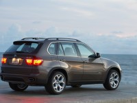 BMW X5 2010 photo