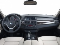 BMW X5 2010 photo